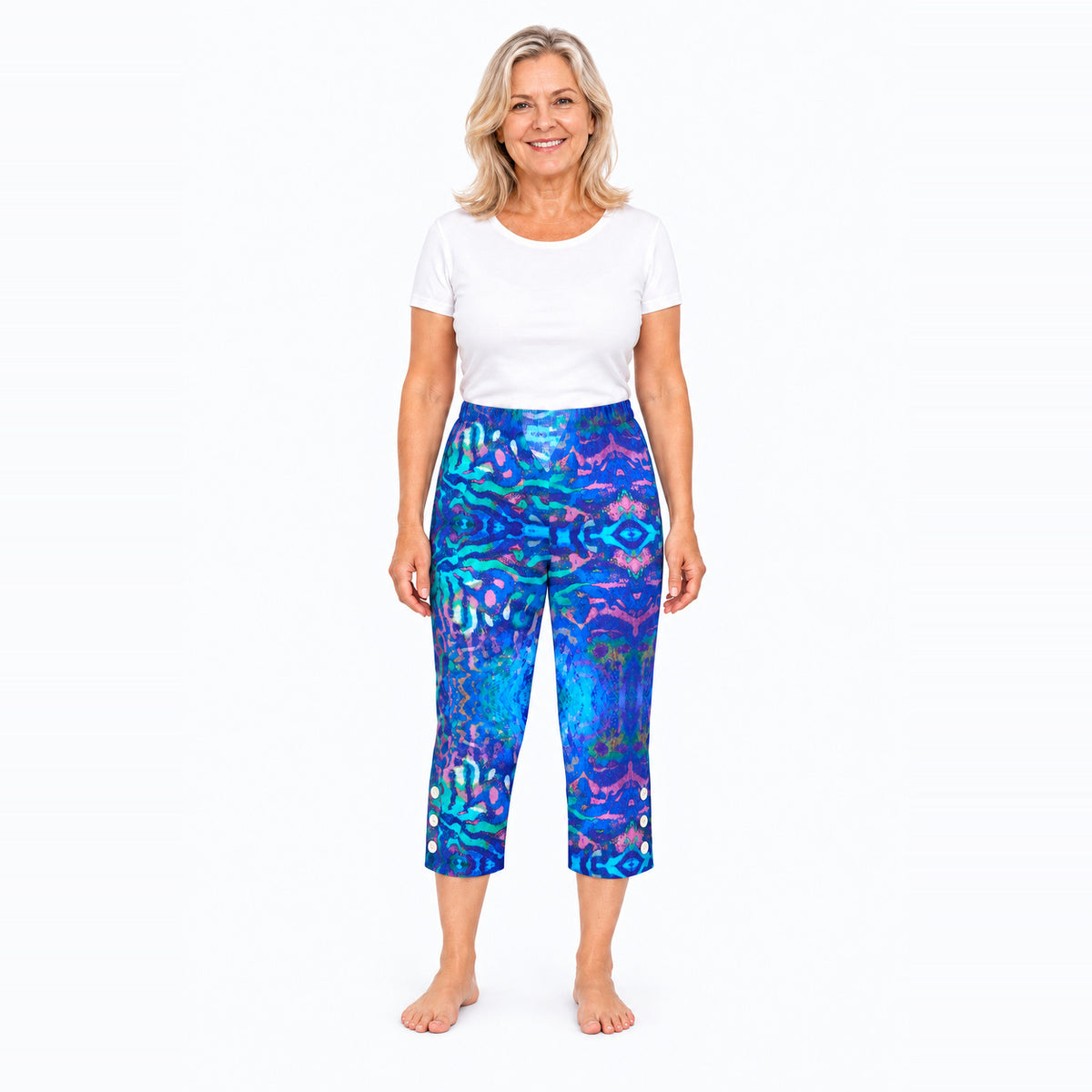 Woman wearing Claire Powell Mirage capri pants, front view