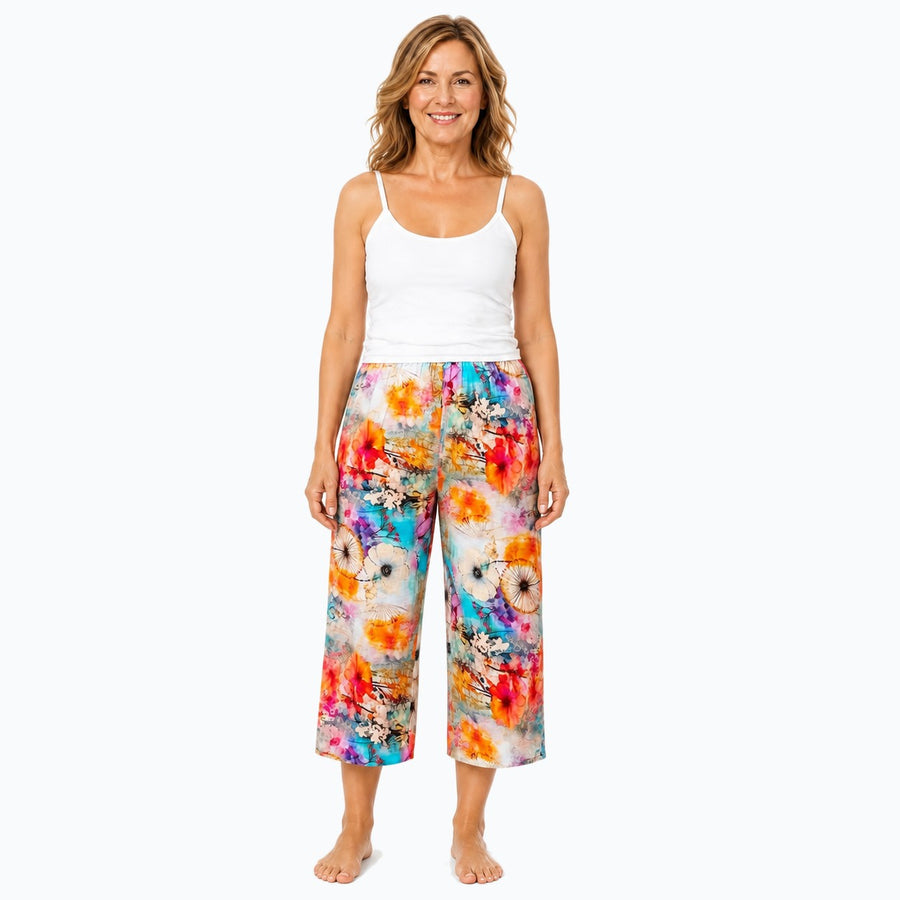 Woman wearing the Claire Powell Zen Cotton 7/8 Pants, front view