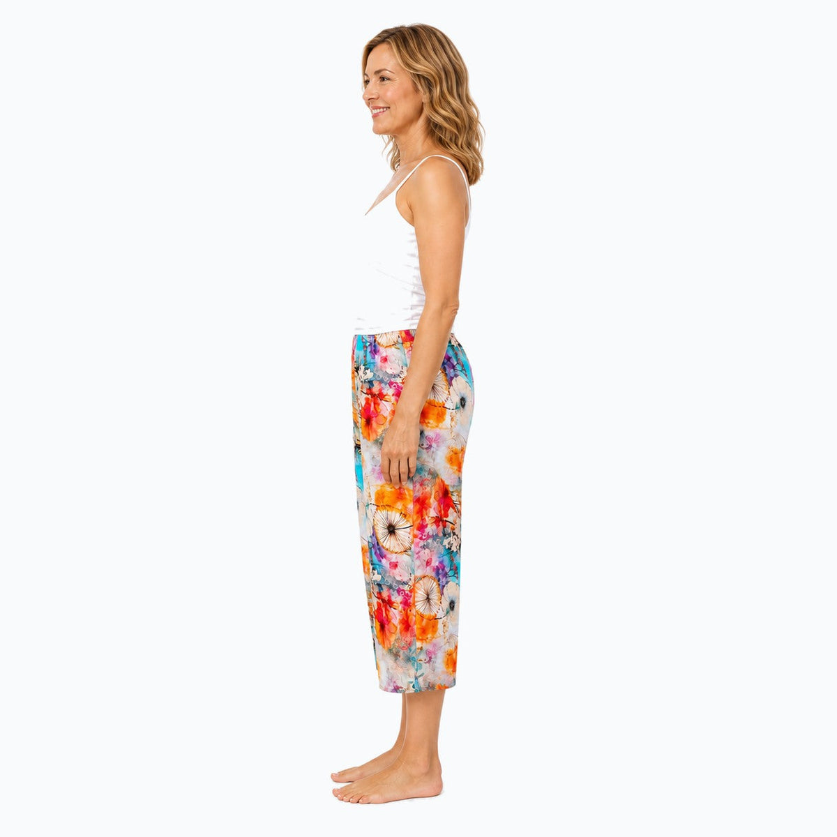 Woman wearing the Claire Powell Zen Cotton 7/8 Pants, side view