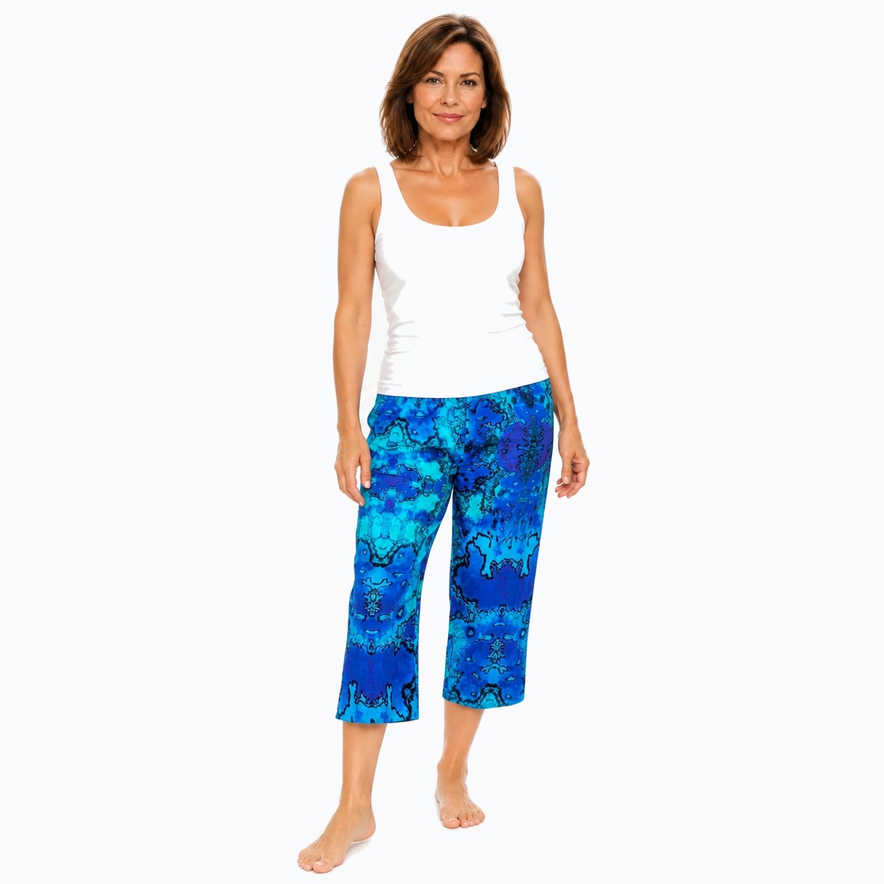 Woman wearing the Claire Powell Reef Cotton 7/8 Pants, three-quarter view